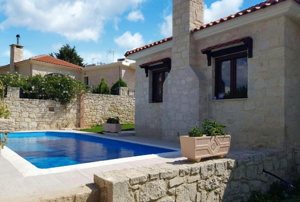 Heraklion Twins House - Private Pool Retreat Episzkopí-Réthimno Kültér fotó