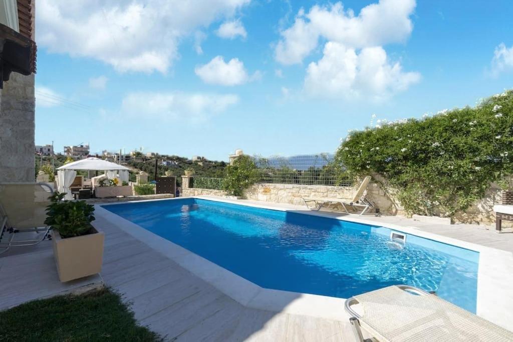 Heraklion Twins House - Private Pool Retreat Episzkopí-Réthimno Kültér fotó